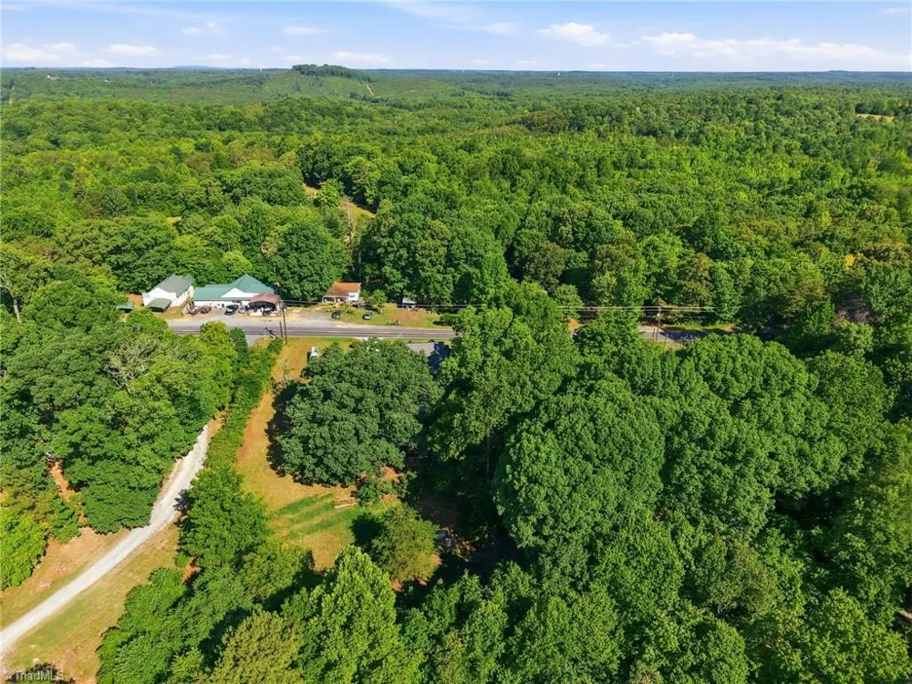 2816 Old Liberty Road Randleman, NC 27317