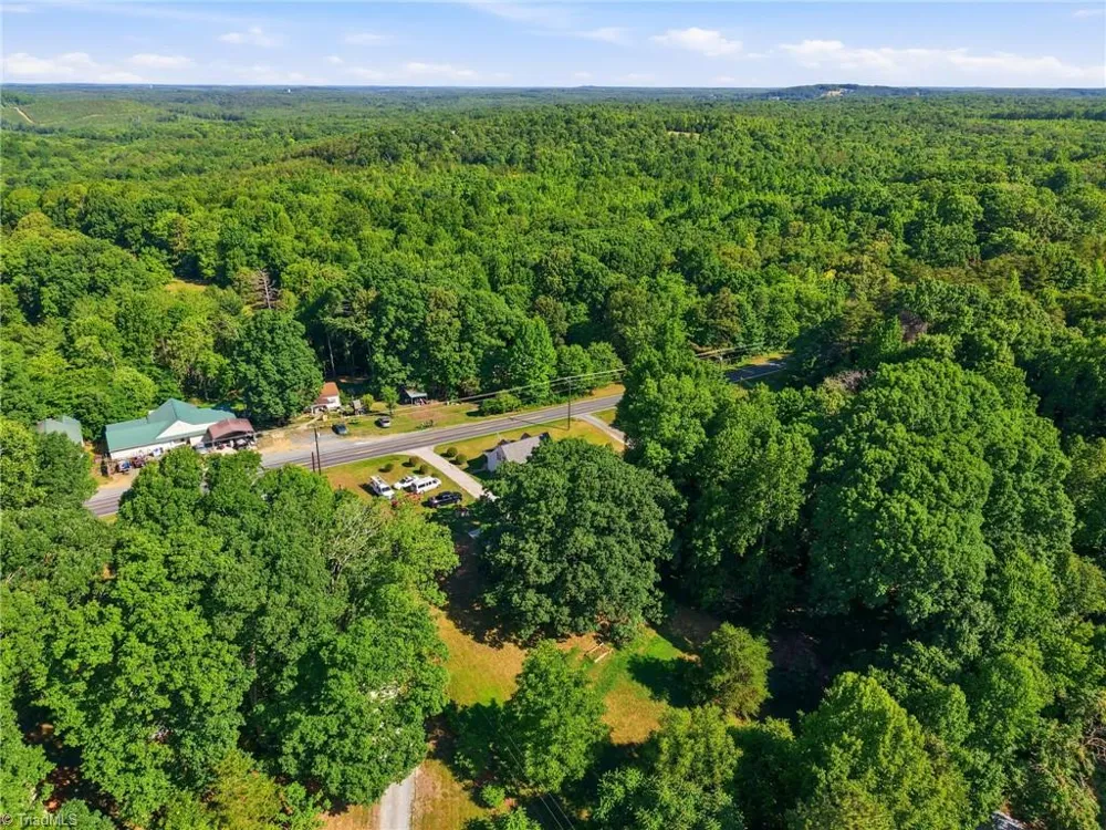 2816 Old Liberty Road Randleman, NC 27317