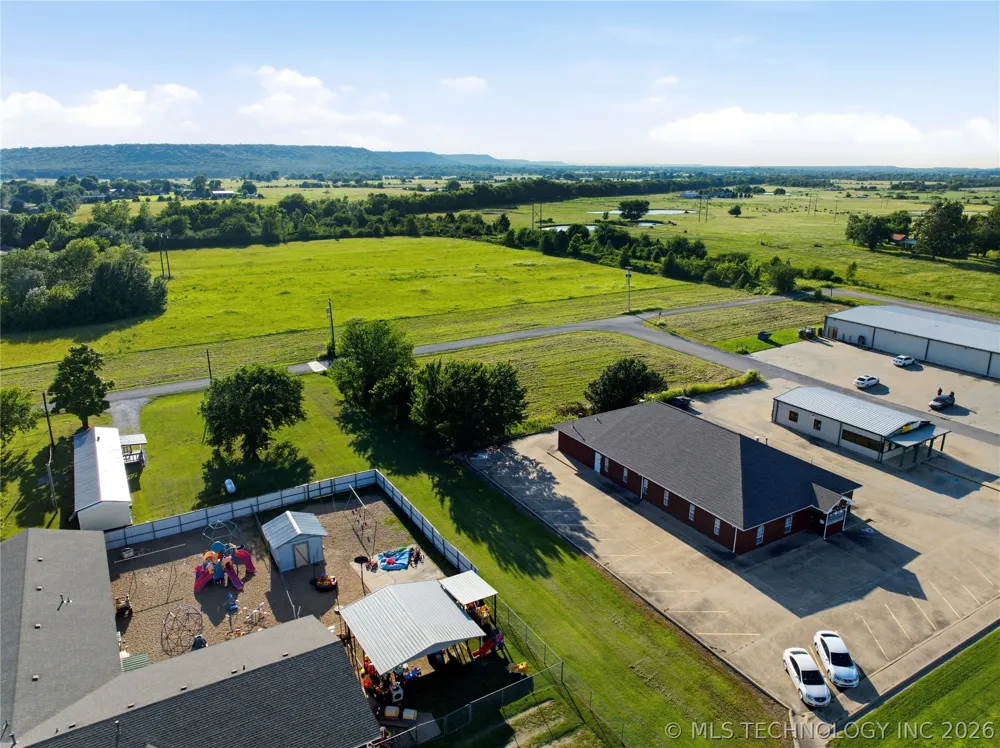 1100 Knapp Avenue Warner, OK 74469