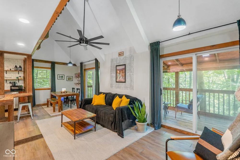 833 Helmsburg Road Nashville, IN 47448