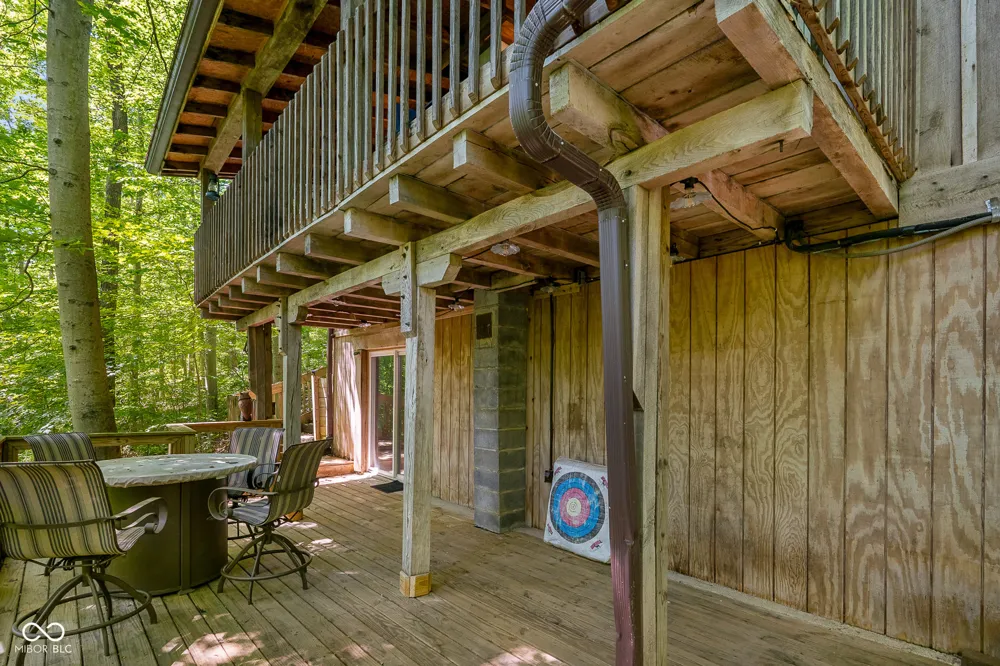 833 Helmsburg Road Nashville, IN 47448