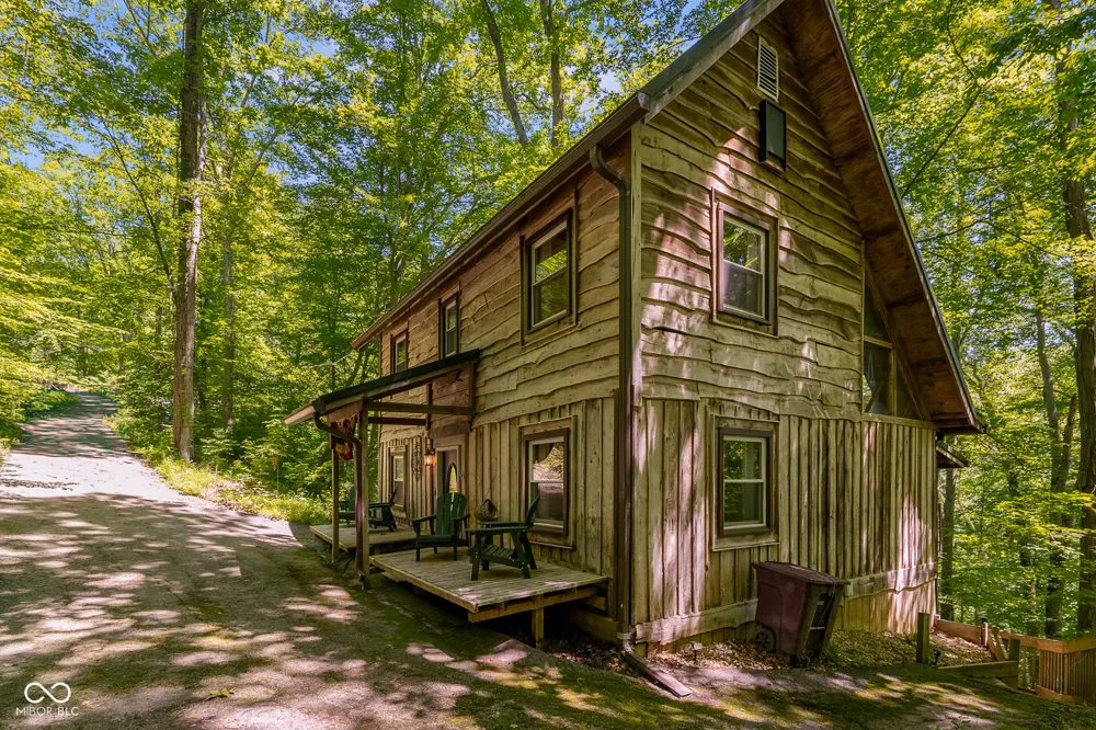 833 Helmsburg Road Nashville, IN 47448