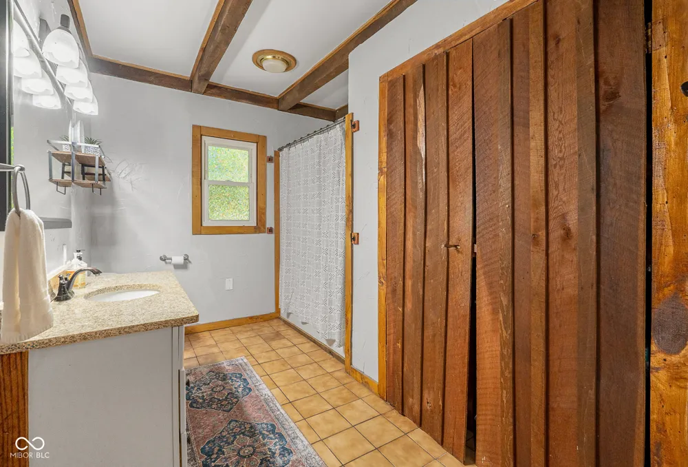 833 Helmsburg Road Nashville, IN 47448