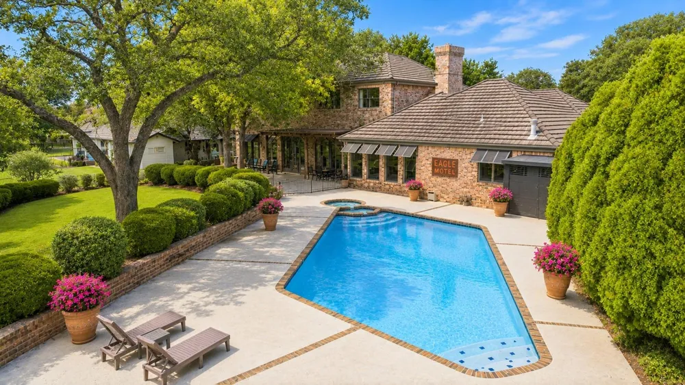 27030 Masters Pkwy Spicewood, TX 78669