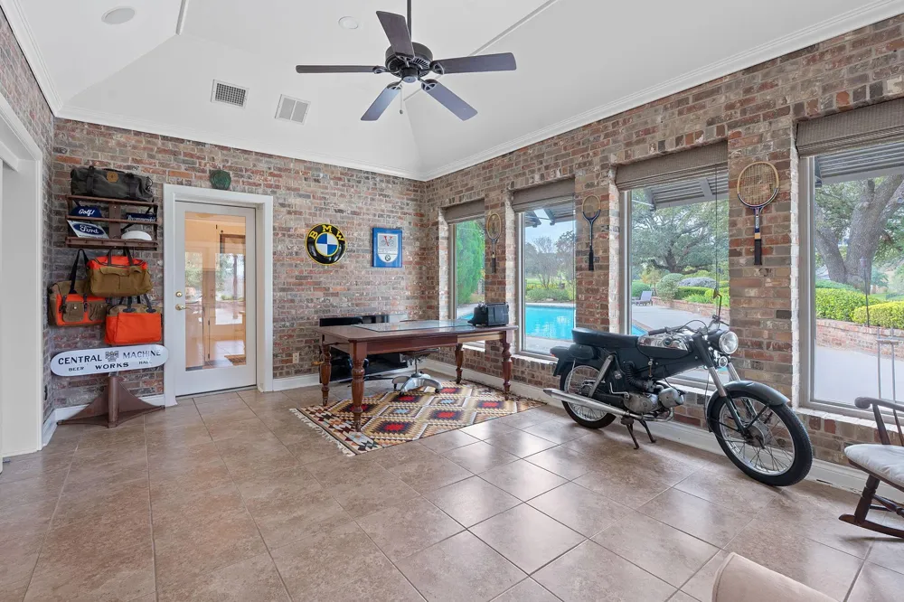 27030 Masters Pkwy Spicewood, TX 78669