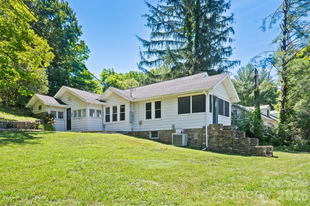 441 Main Street Clyde, NC 28721
