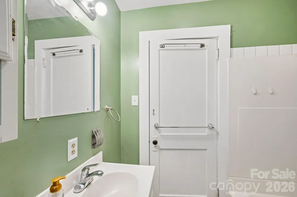 441 Main Street Clyde, NC 28721