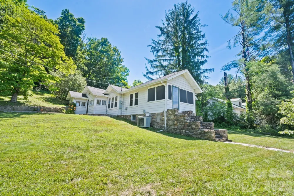 441 Main Street Clyde, NC 28721