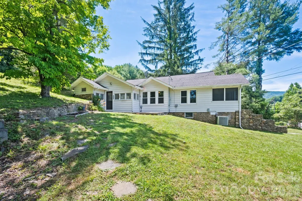 441 Main Street Clyde, NC 28721