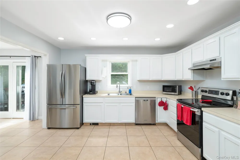 22 Elm Road Lake Peekskill, NY 10537