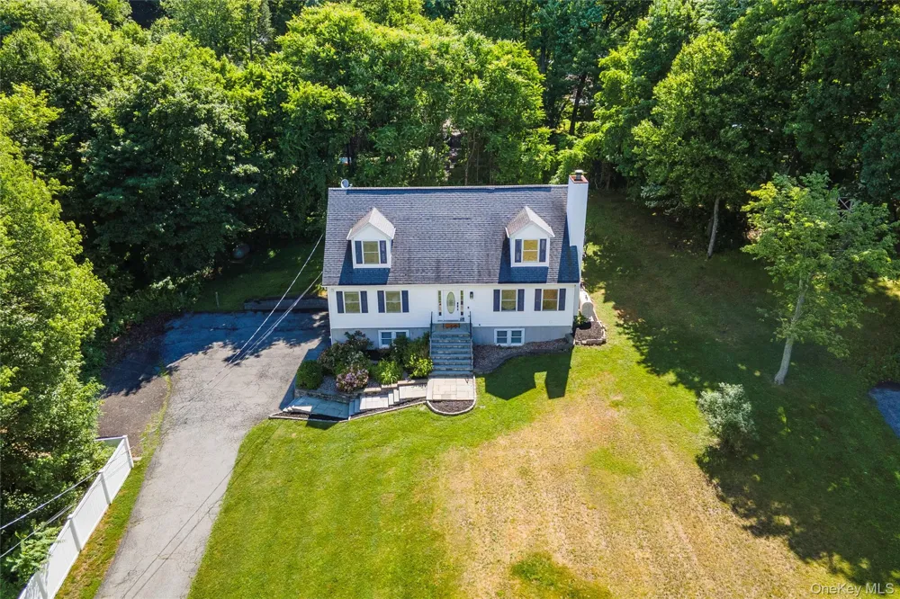 22 Elm Road Lake Peekskill, NY 10537