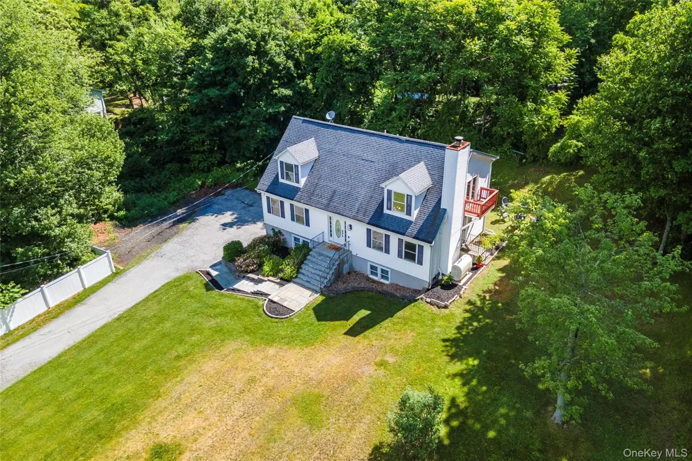 22 Elm Road Lake Peekskill, NY 10537