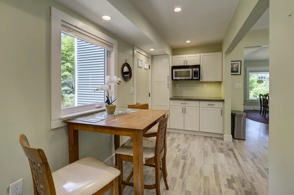10860 S West Bayshore Drive Elmwood Charter Township, MI 49684