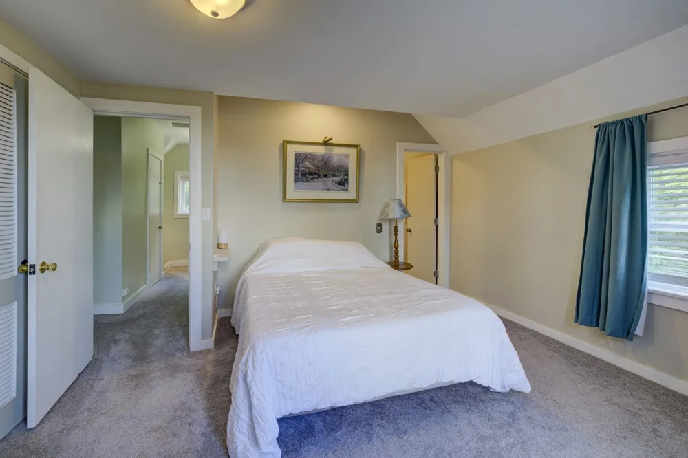 10860 S West Bayshore Drive Elmwood Charter Township, MI 49684