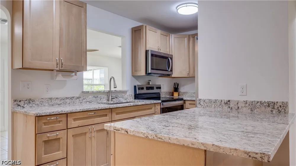 Sanderling Court St James City, FL 33956