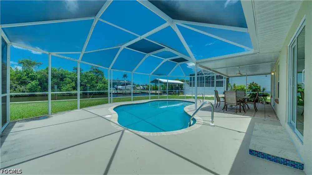 Sanderling Court St James City, FL 33956