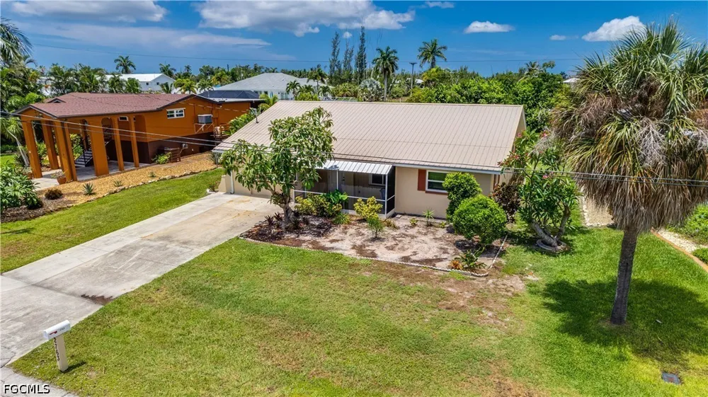 Sanderling Court St James City, FL 33956
