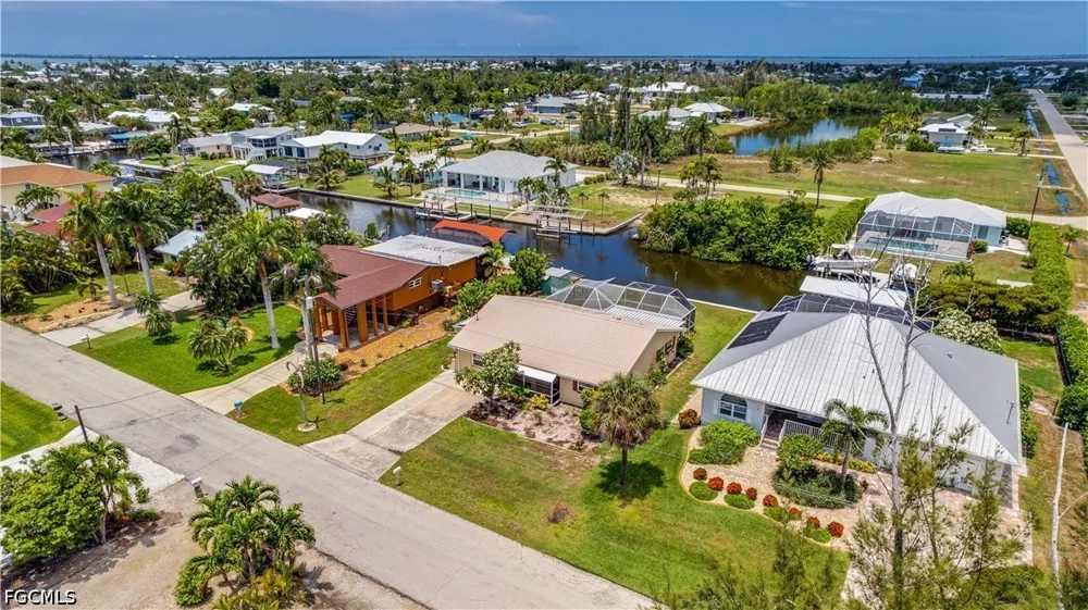 Sanderling Court St James City, FL 33956