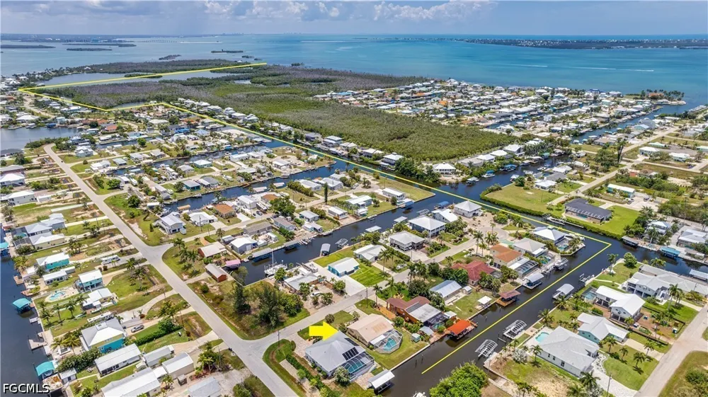 Sanderling Court St James City, FL 33956