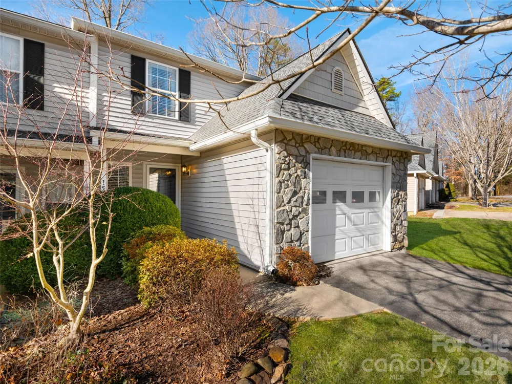 15 Willowick Drive Asheville, NC 28803