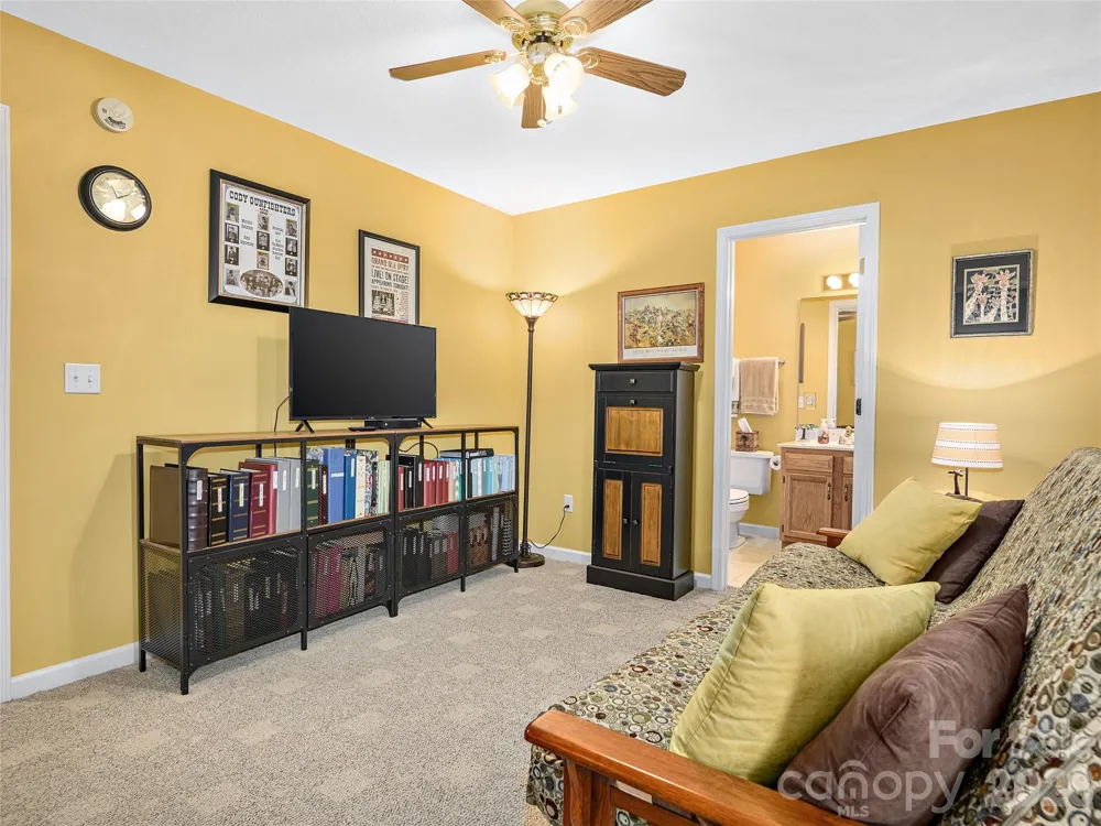 15 Willowick Drive Asheville, NC 28803