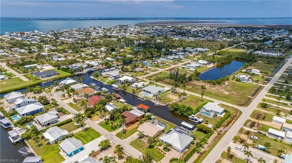 2763 Sanderling Court St. James City, FL 33956