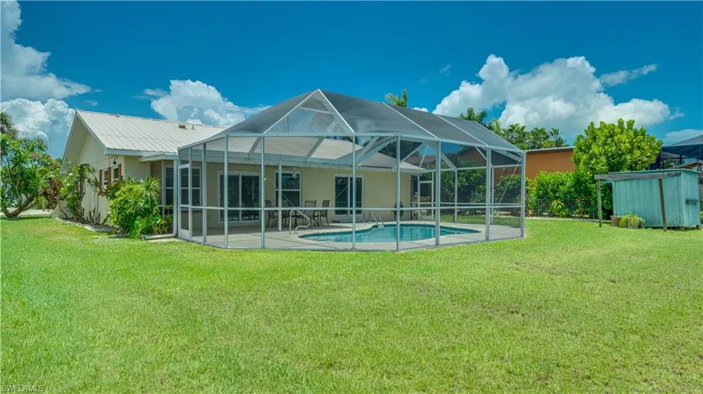 2763 Sanderling Court St. James City, FL 33956