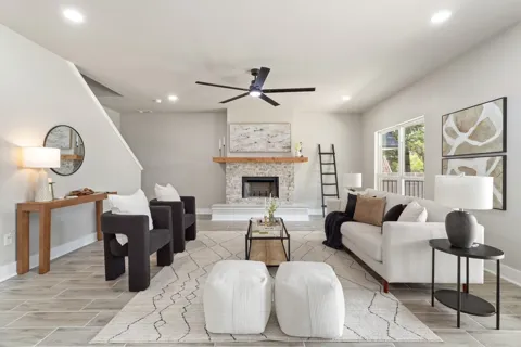 10 Honeysuckle Lane