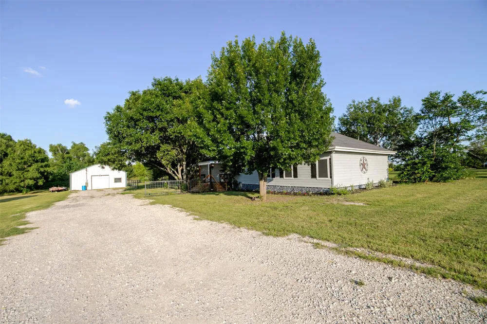 9112 County Road 626 Blue Ridge, TX 75424