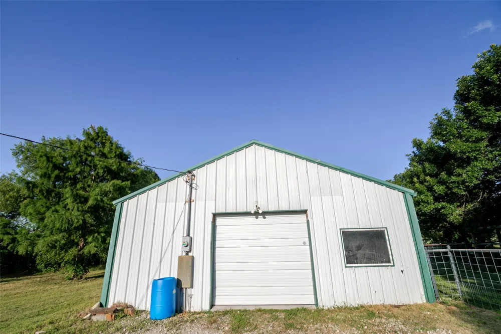 9112 County Road 626 Blue Ridge, TX 75424