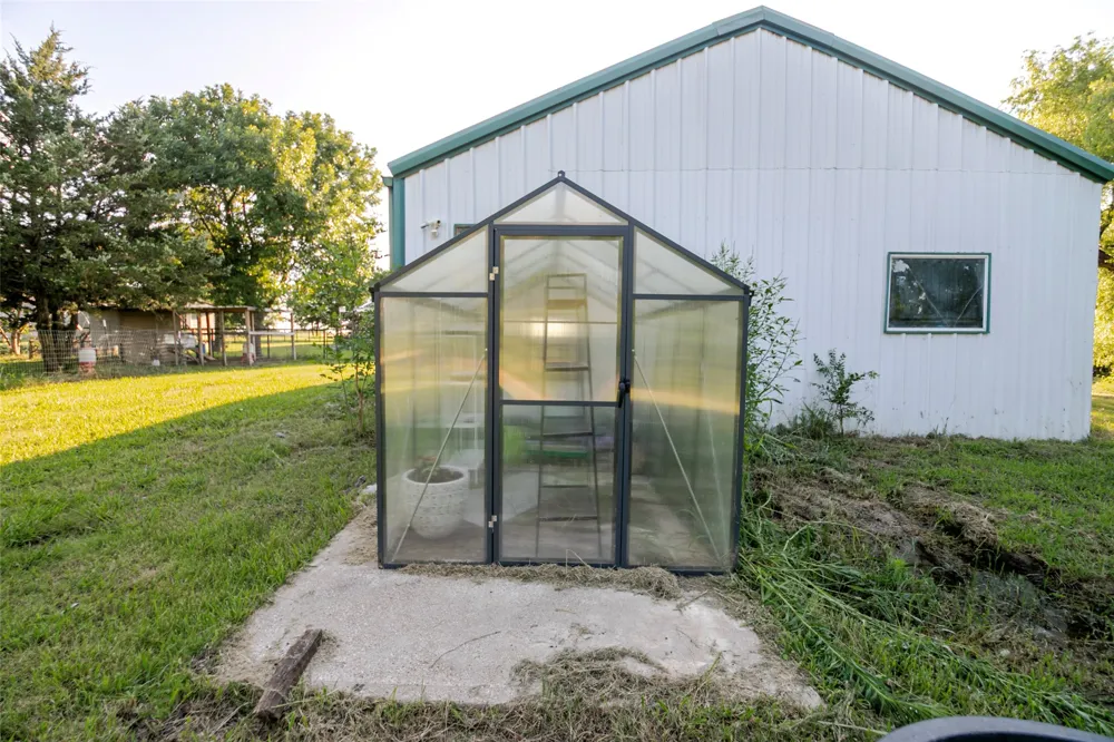 9112 County Road 626 Blue Ridge, TX 75424