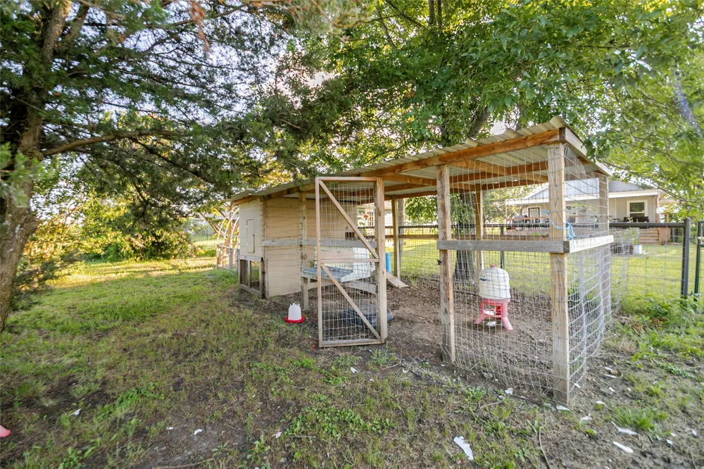 9112 County Road 626 Blue Ridge, TX 75424