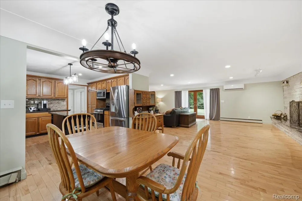 10210 Lavern Court Vienna Charter Township, MI 48420