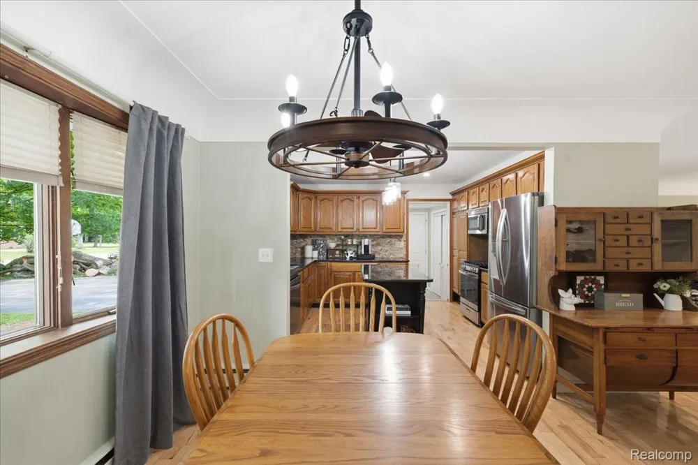 10210 Lavern Court Vienna Charter Township, MI 48420