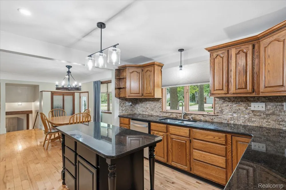 10210 Lavern Court Vienna Charter Township, MI 48420