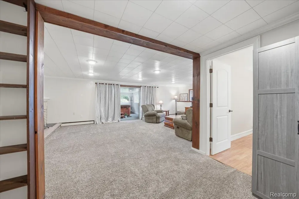 10210 Lavern Court Vienna Charter Township, MI 48420