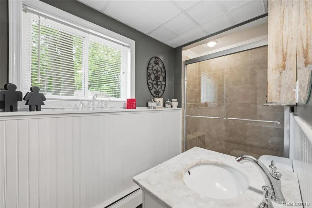 10210 Lavern Court Vienna Charter Township, MI 48420