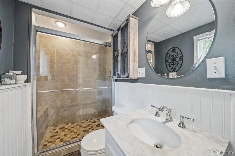 10210 Lavern Court Vienna Charter Township, MI 48420
