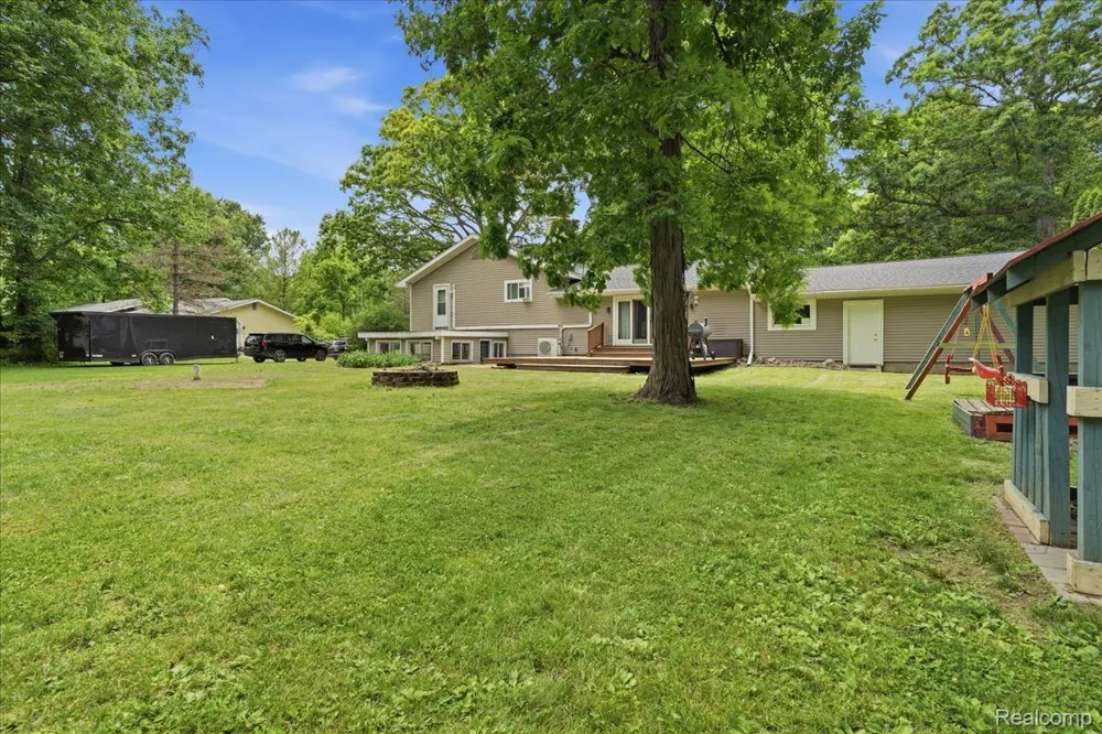 10210 Lavern Court Vienna Charter Township, MI 48420
