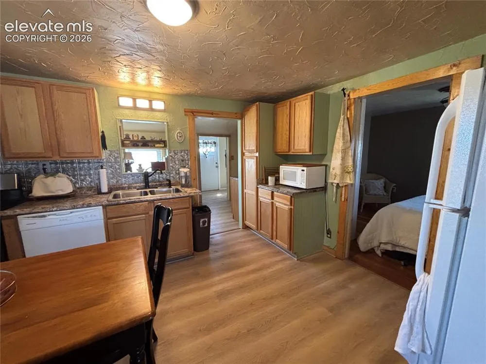 8 Pine Street Ramah, CO 80832