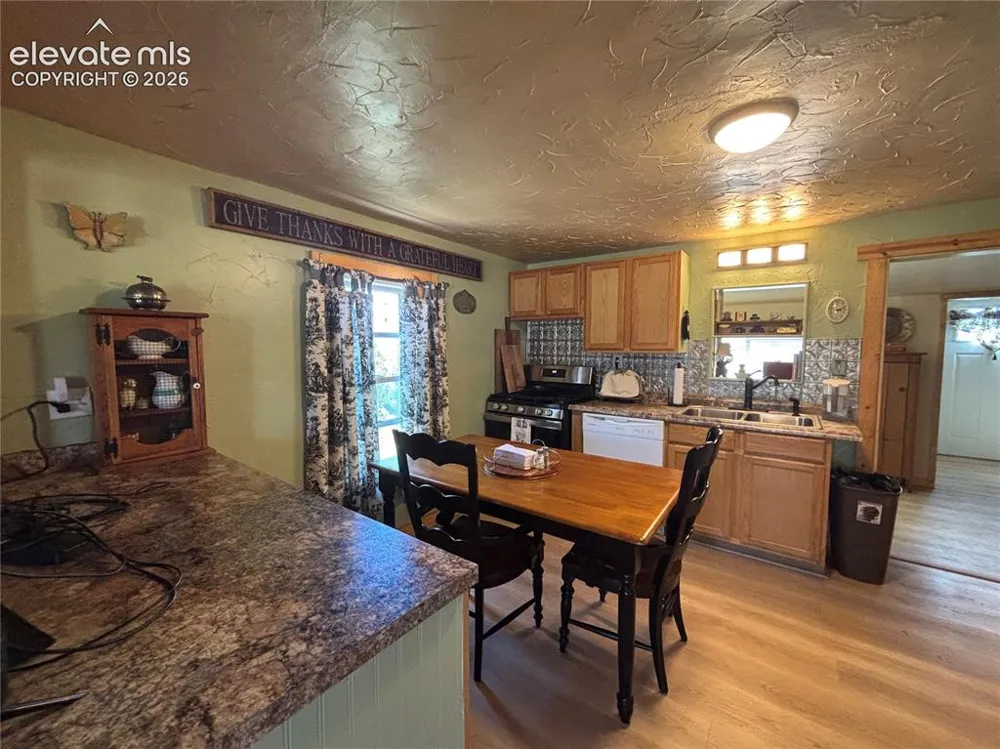 8 Pine Street Ramah, CO 80832