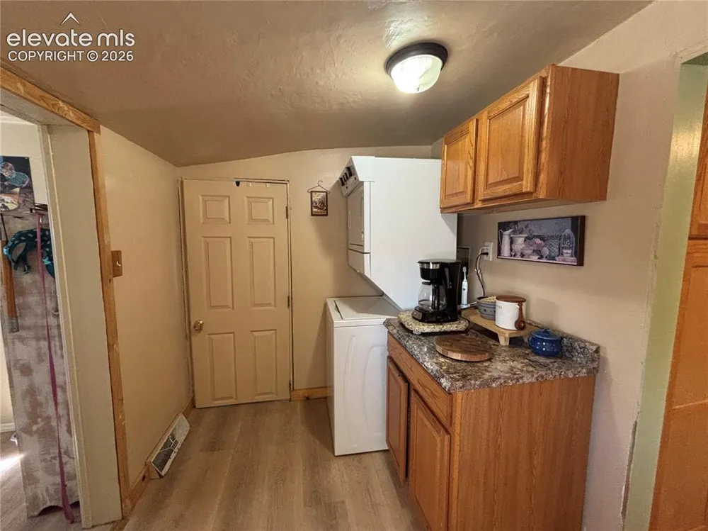8 Pine Street Ramah, CO 80832