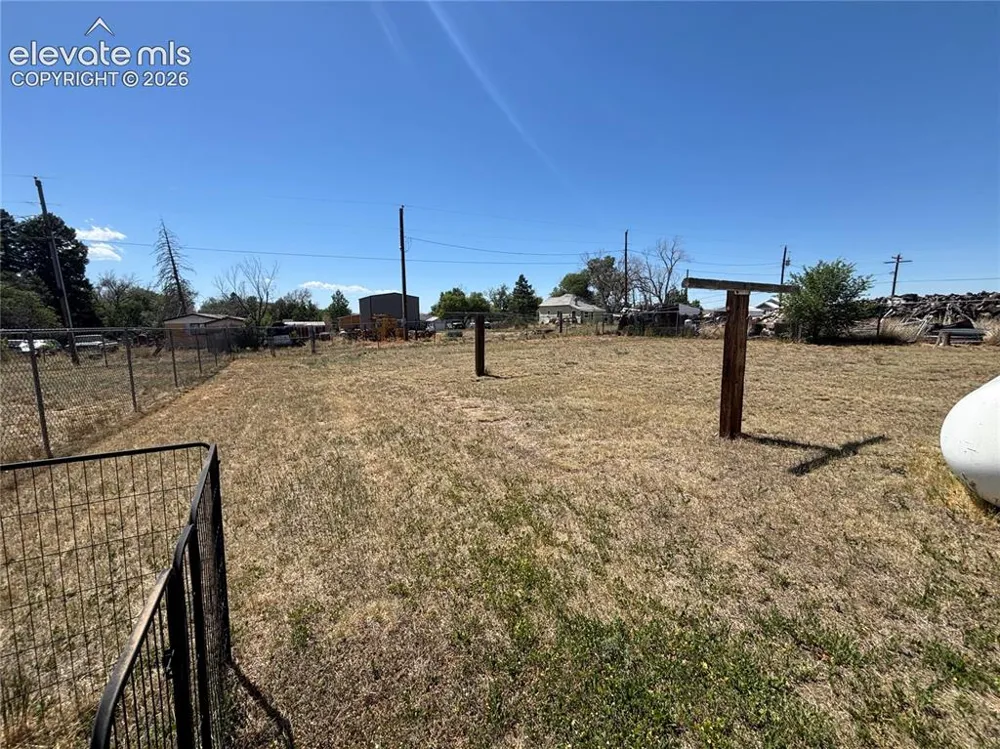 8 Pine Street Ramah, CO 80832