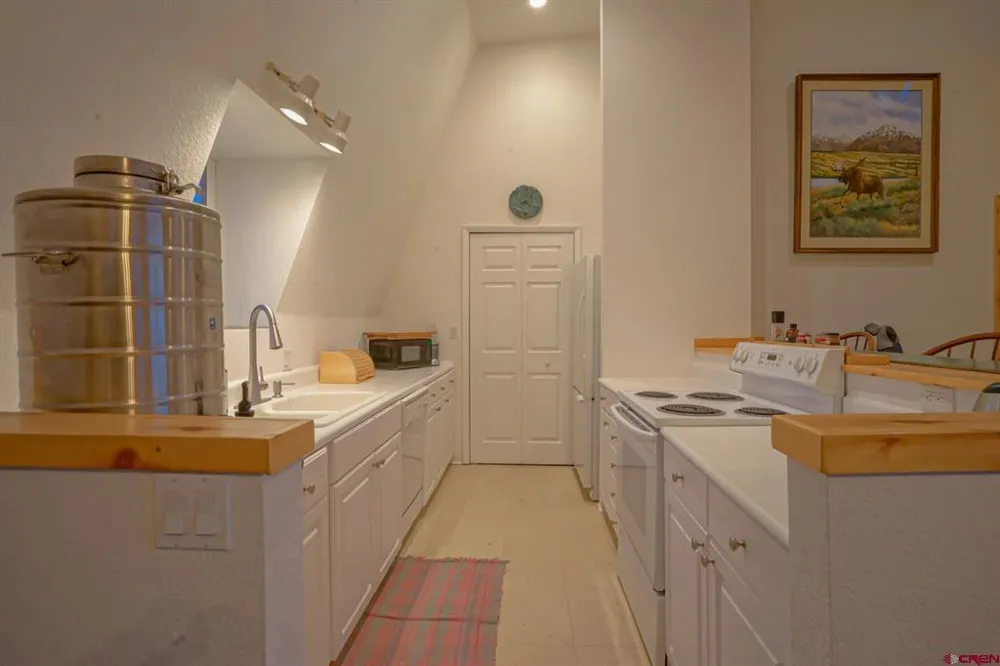 168 CR 365 La Veta, CO 81055