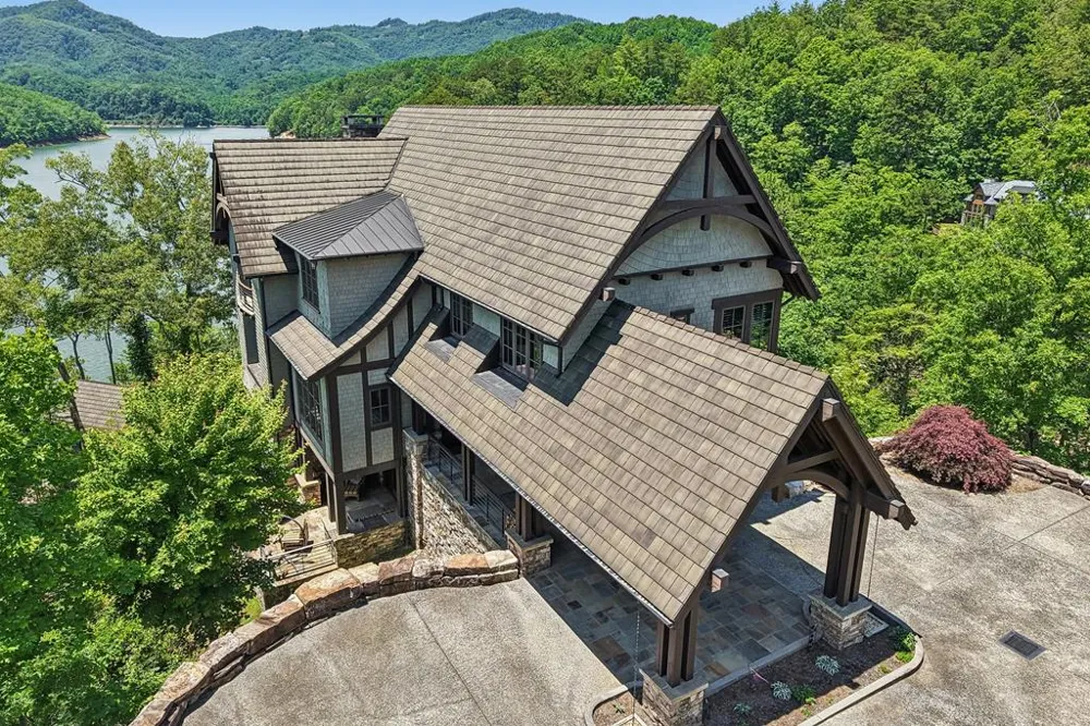 Lakewood Dr Bryson City, NC 28713