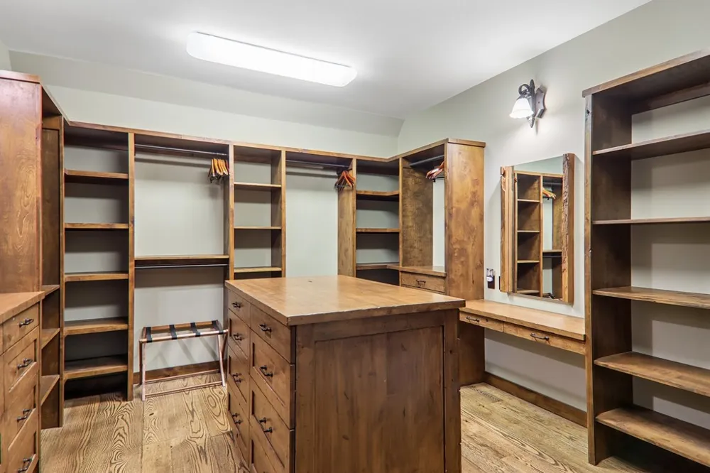 Lakewood Dr Bryson City, NC 28713