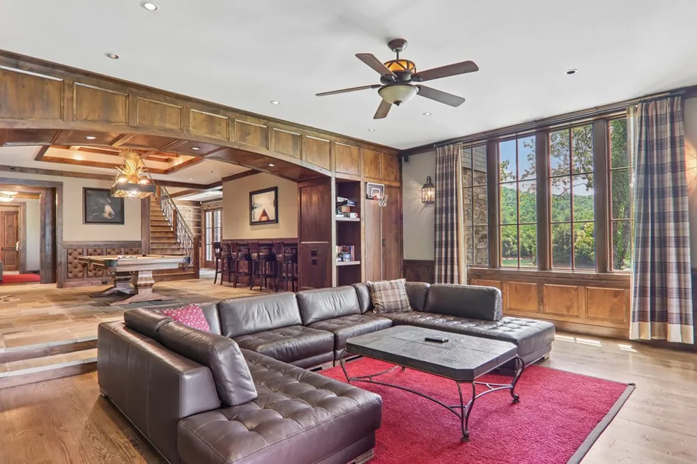 Lakewood Dr Bryson City, NC 28713