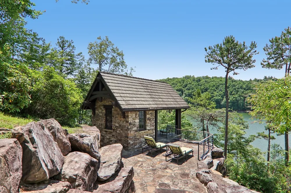 Lakewood Dr Bryson City, NC 28713