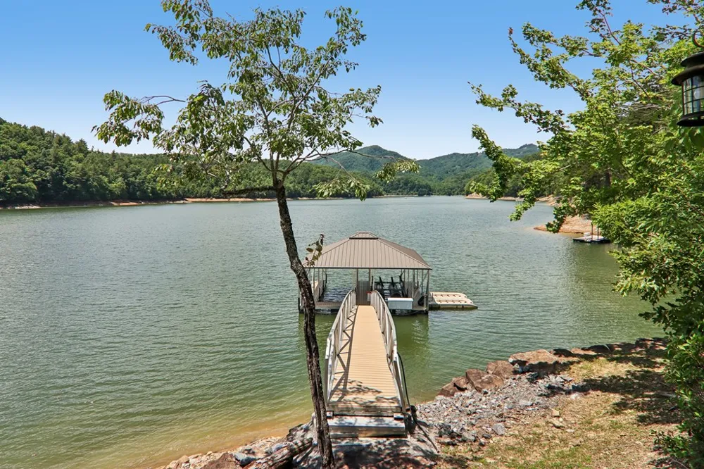 Lakewood Dr Bryson City, NC 28713