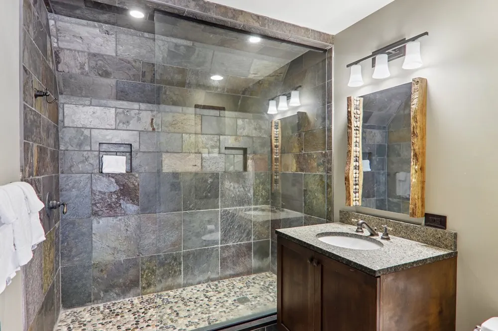 Lakewood Dr Bryson City, NC 28713